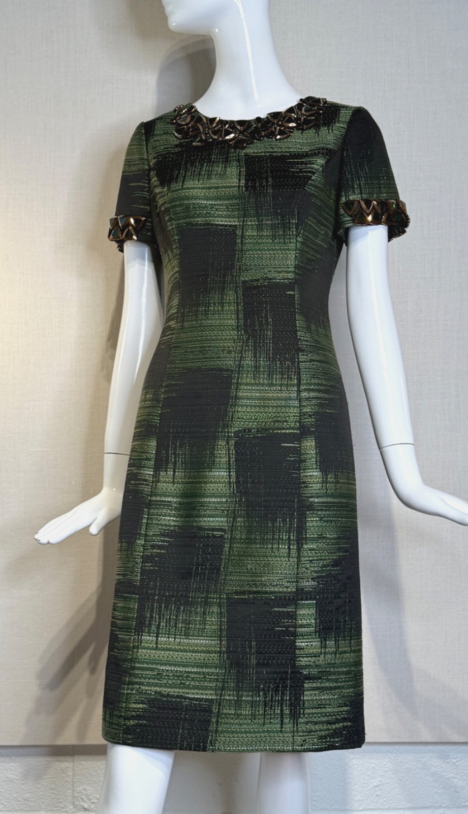 Pre-Fall 2009 CAROLINA HERRERA Jeweled Knee-Length Shift Dress Size 8, VTG 2000s