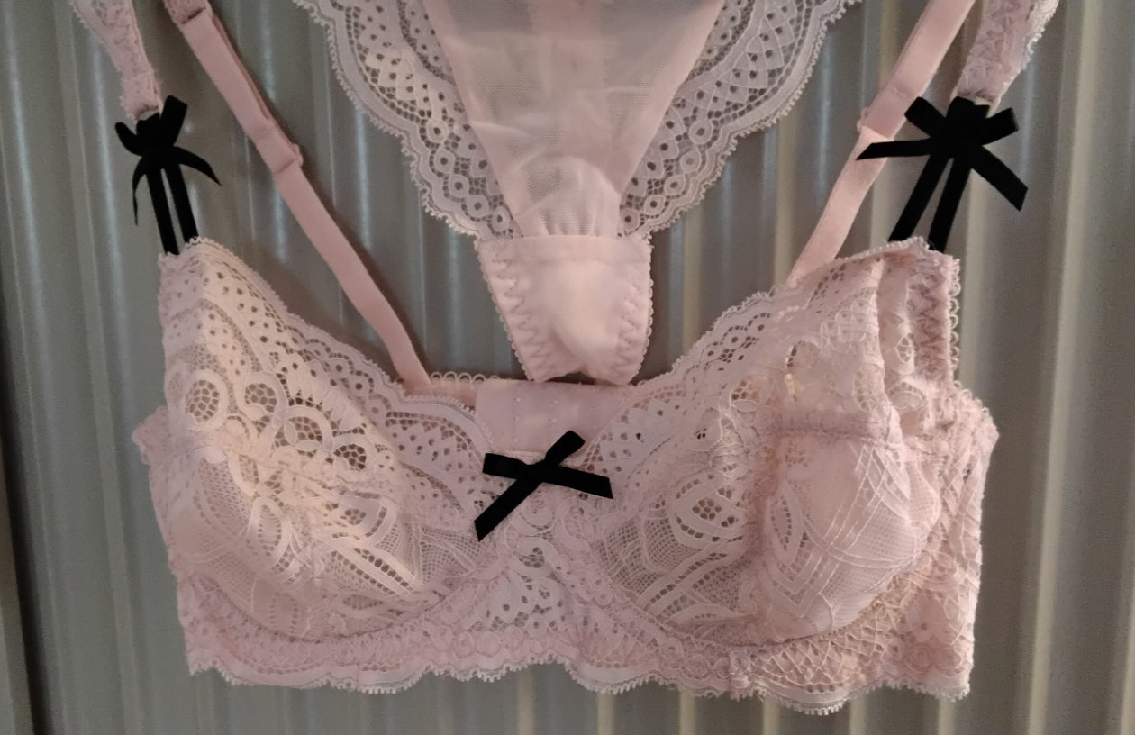 TDR BOUTIQUE None Padded Lace Balconette Bra & thong set Pink SZ EUR 70E UK32DD
