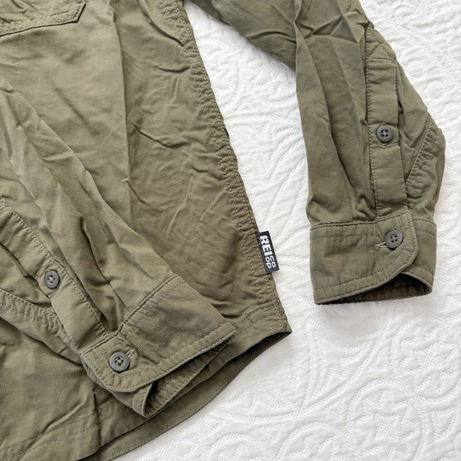 REI Boy’s Sahara Quick Dry Long Sleeve Sun Shirt, Olive Green (Sz S / 8)