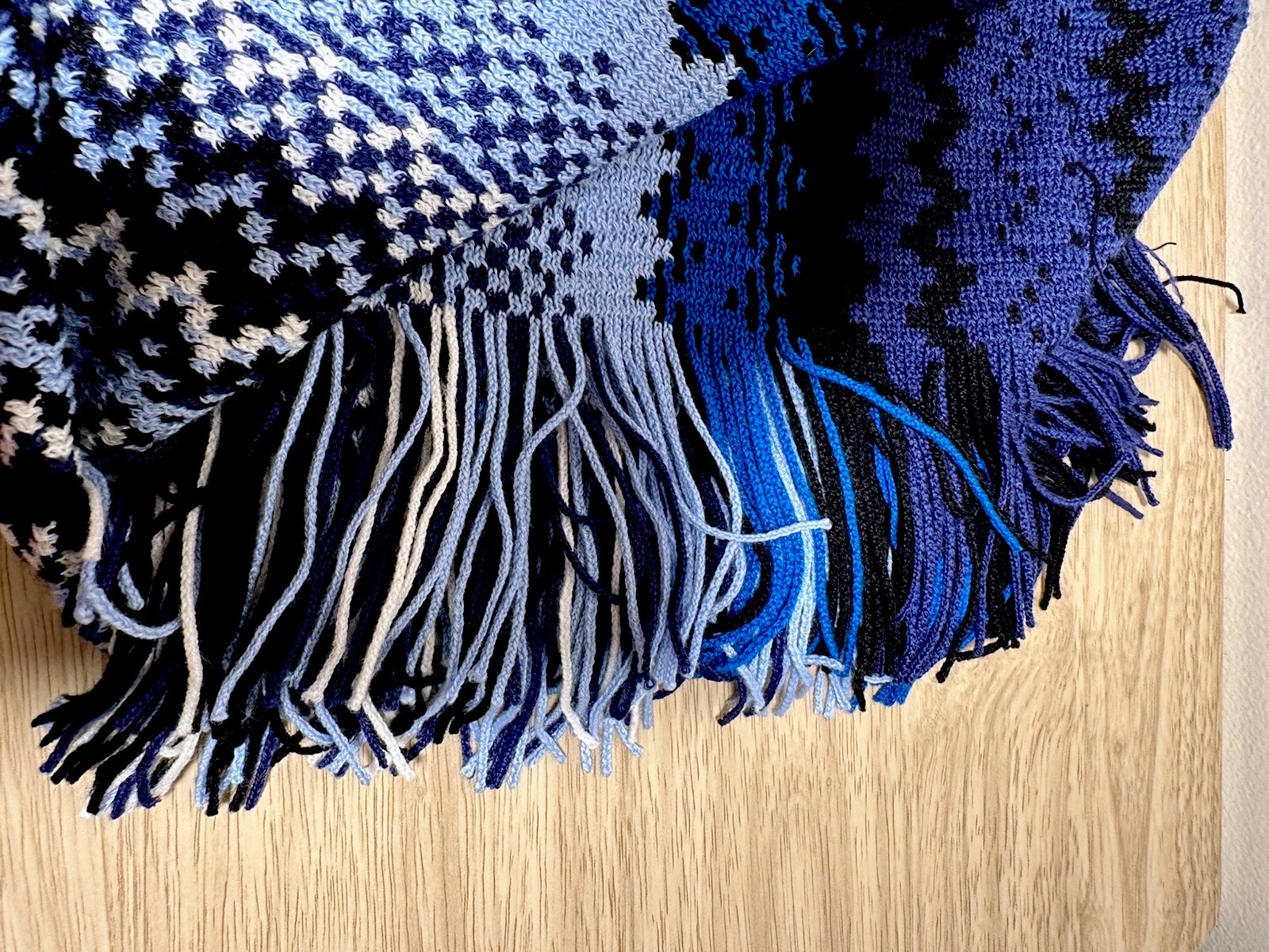 Missoni Unica wool acrylic blend fringe zig zag scarf multicolor NWT OS