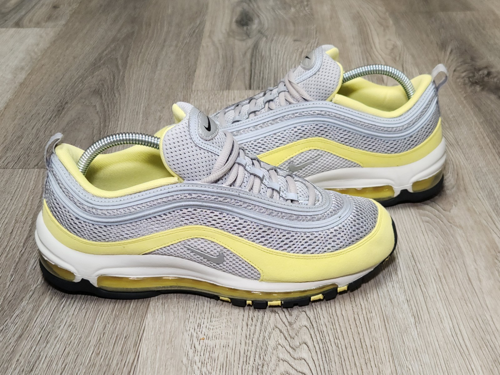 Nike Air Max 97 Premium Metallic Silver Electric Yellow Womens Shoes Size 9.5