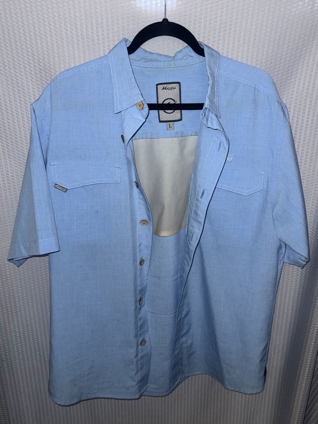 Mojo Sportswear Company Men’s Short Sleeve Fishing Button-Down Shirt