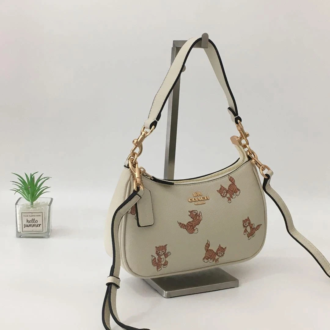 Coach Teri Women’s Leather Shoulder Bag – Dancing Kitten Chalk (CC777)