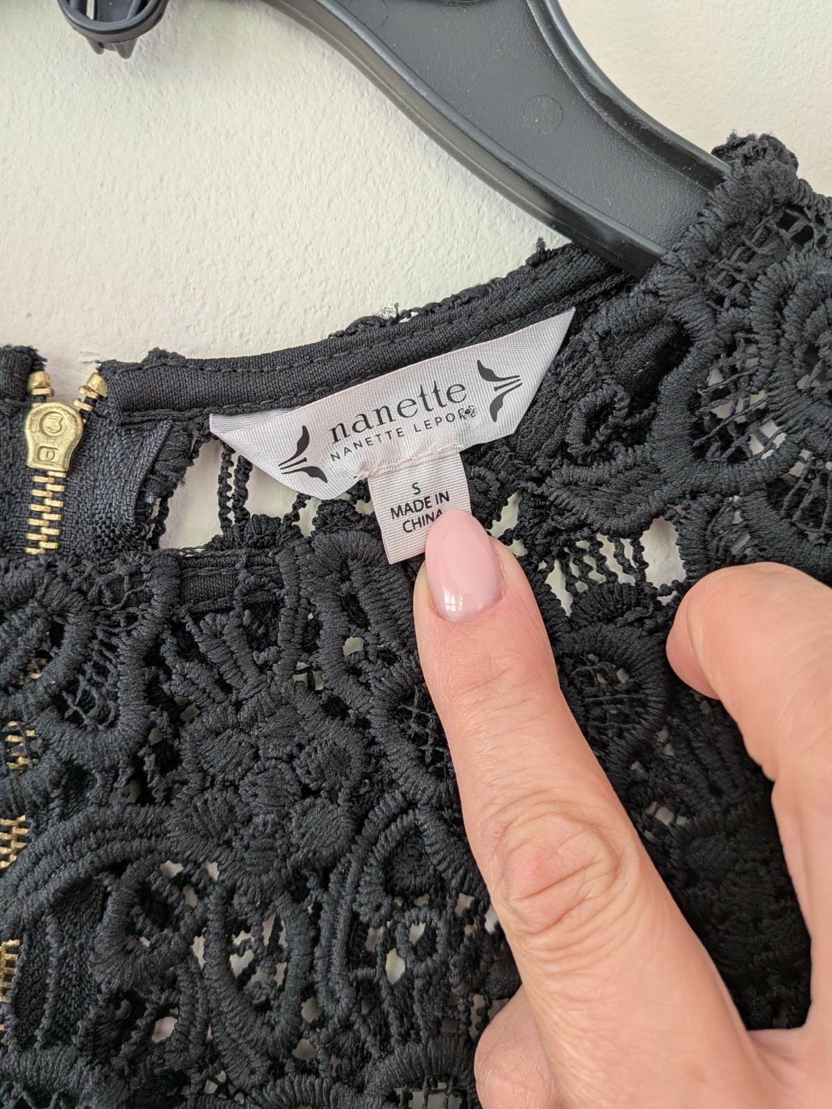 Nanette Lepore Black Floral Lace Sleeveless Round Neck Top Full Zip Back
