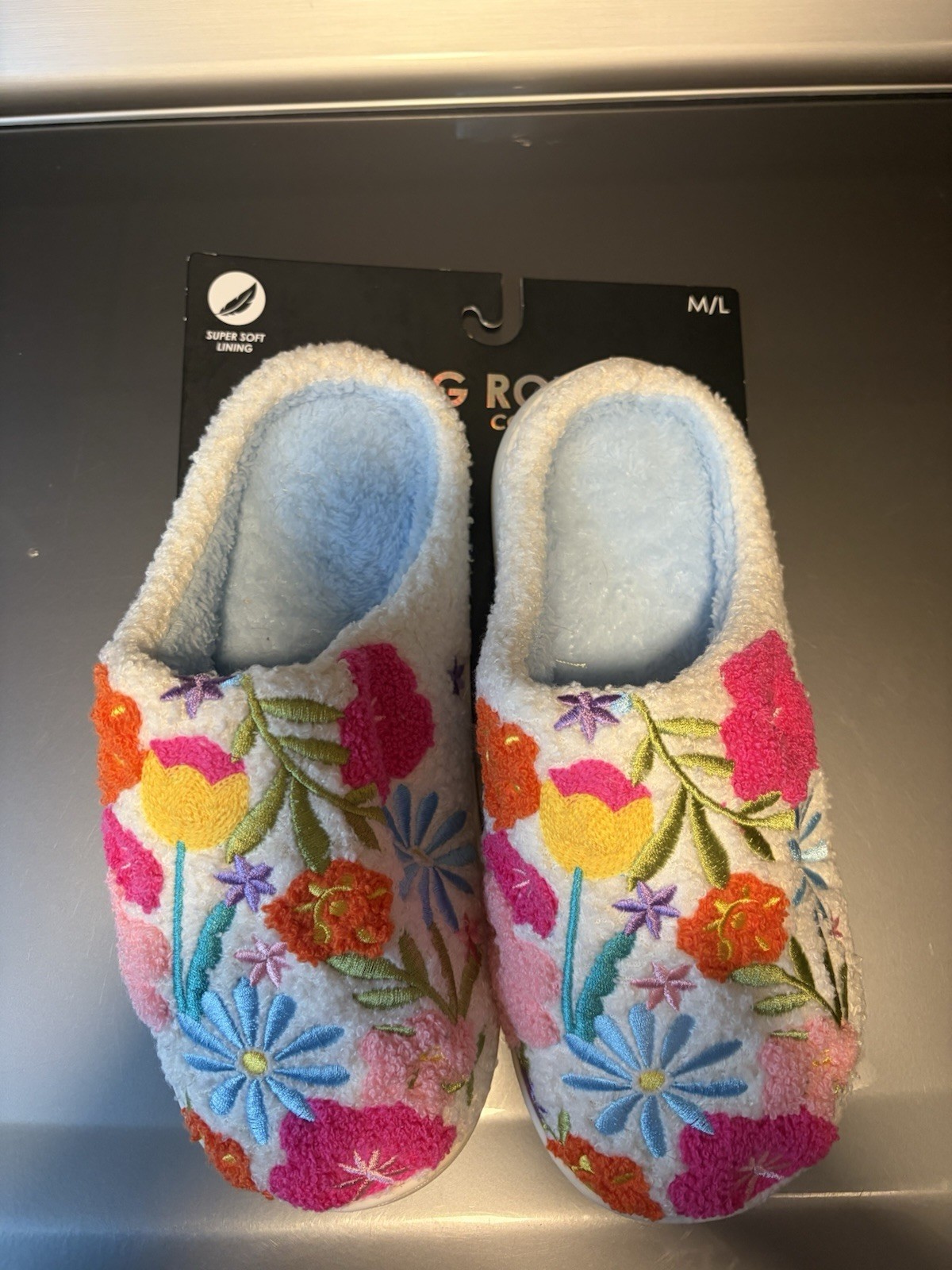 Living Royal Ivory And Multicolor Floral Women’s Slippers New M/L