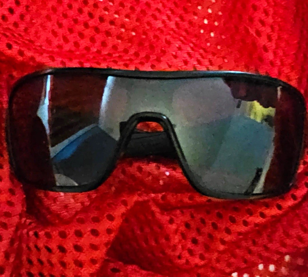 Oakley Men’s Wrap Sunglasses Black Plastic Frame, Tinted Black Lenses 03-909