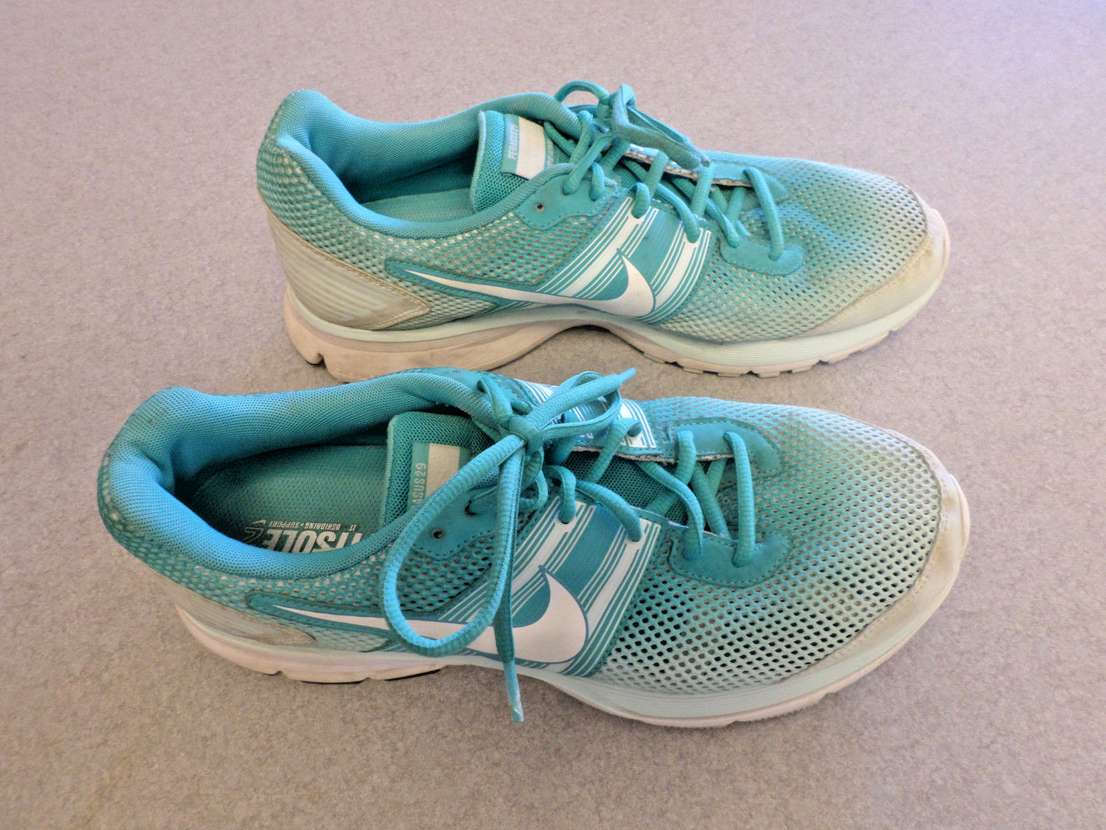 Nike “Pegasus 29” turquoise and white, running shoes, Women’s 11.5 (eur 44)