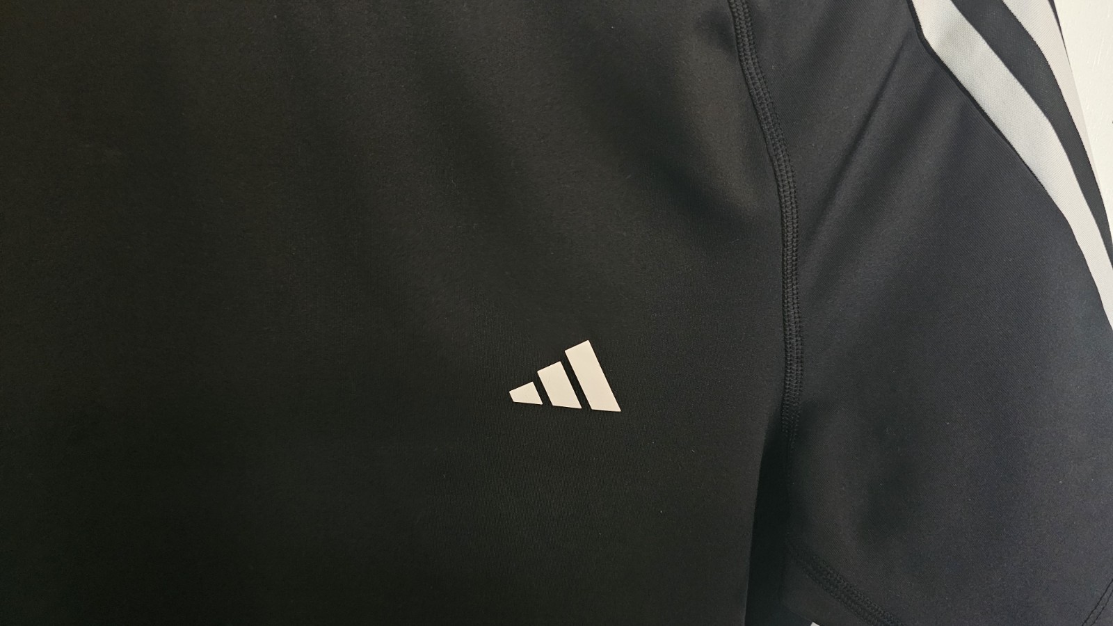 Adidas Black Shor compression Size Small White Stripe Men’s Sport Shirt