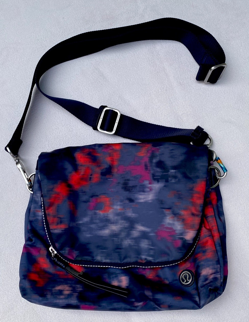 Lululemon Party Om Crossbody Purse Bag Simple Blossoms Tie Dye FLAWS SEE PICS