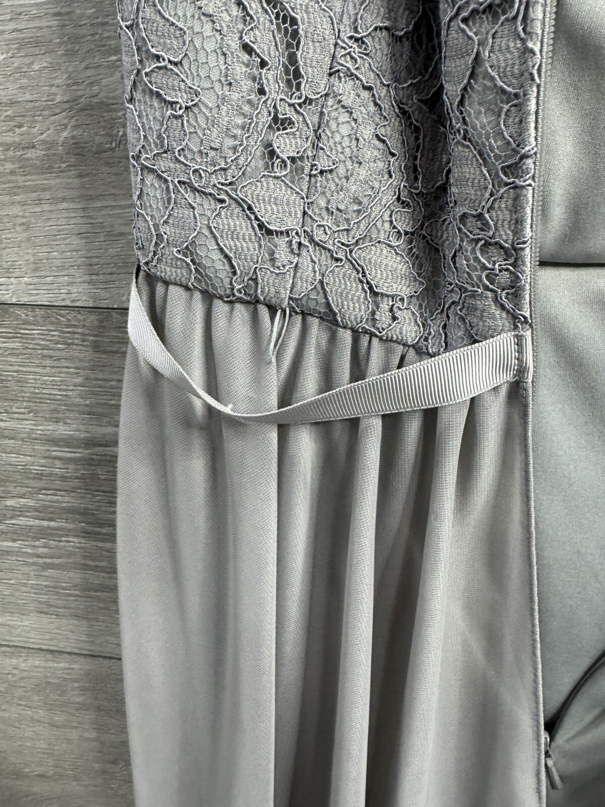 Gray Davids Bridal Dress Size 6 Floral & Lace Flower (Some Wear As Shown)