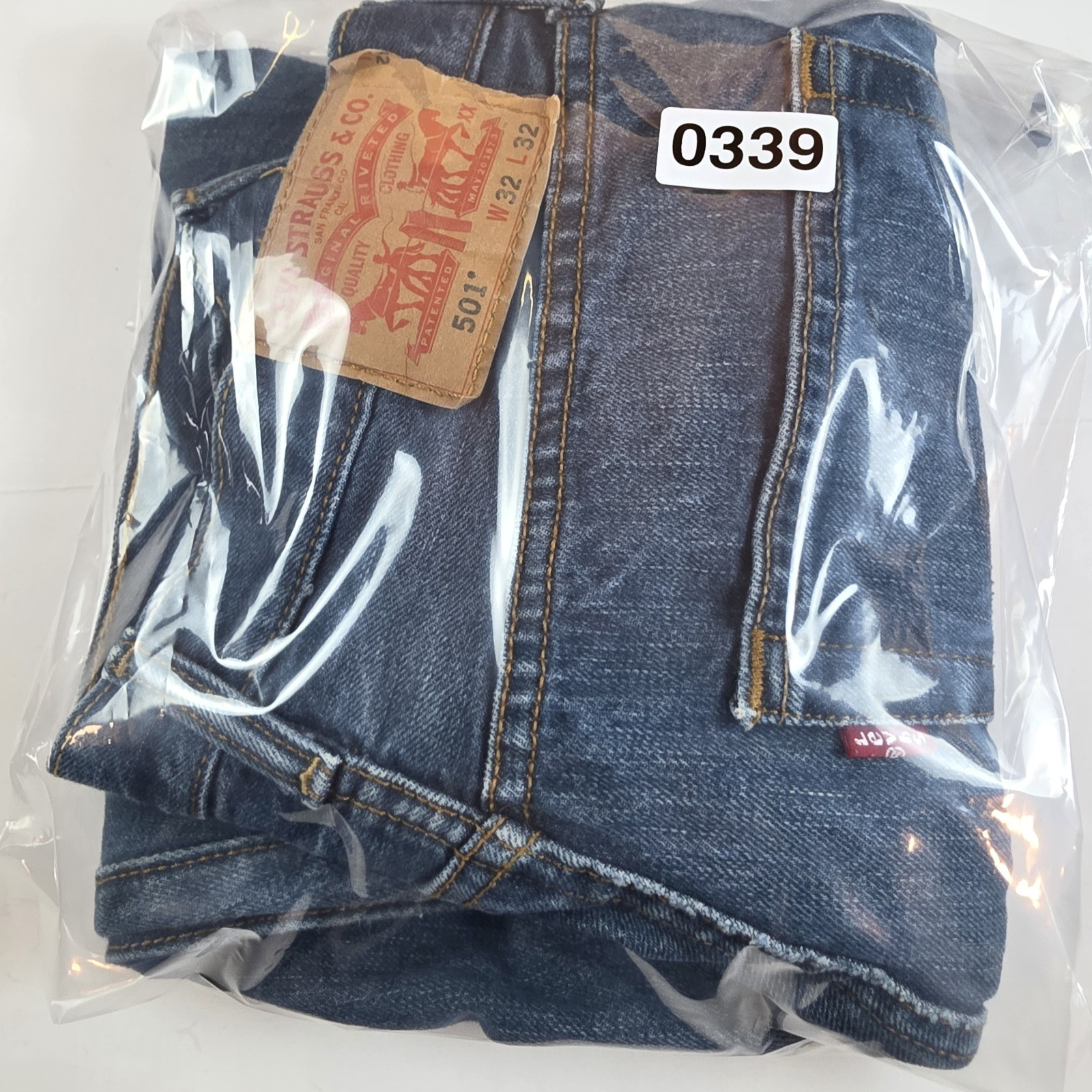 Levis 501 Jeans Mens 30×30 Blue Original Fit Straight Leg Button Fly (See Below)