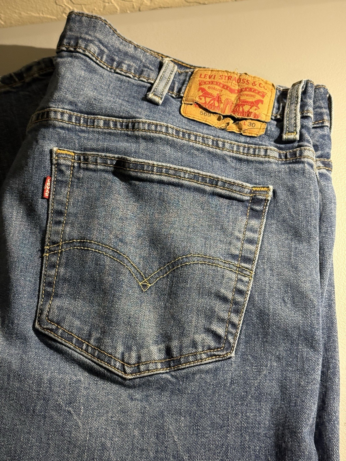 Levi’s 569 Loose Straight 38×30 (38×28) Medium Wash Denim Jeans