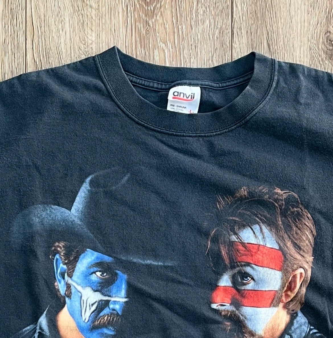 Vintage 2002 Brooks & Dunn Neon Circus, Wild West Show Tour Band Tee Size Large
