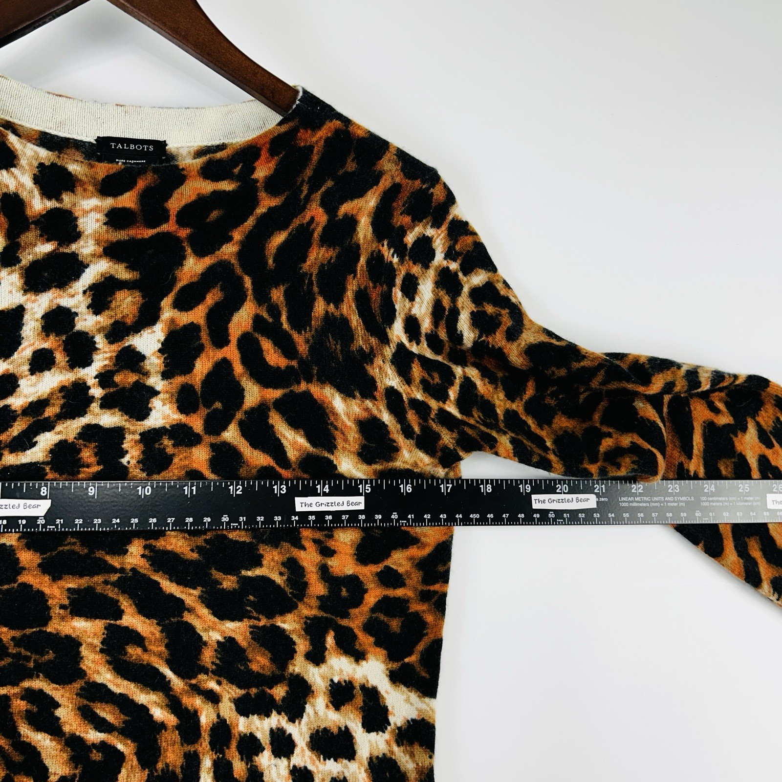 Talbots Womens 100% Cashmere Sweater Size S Animal Print Luxury Yacht Club