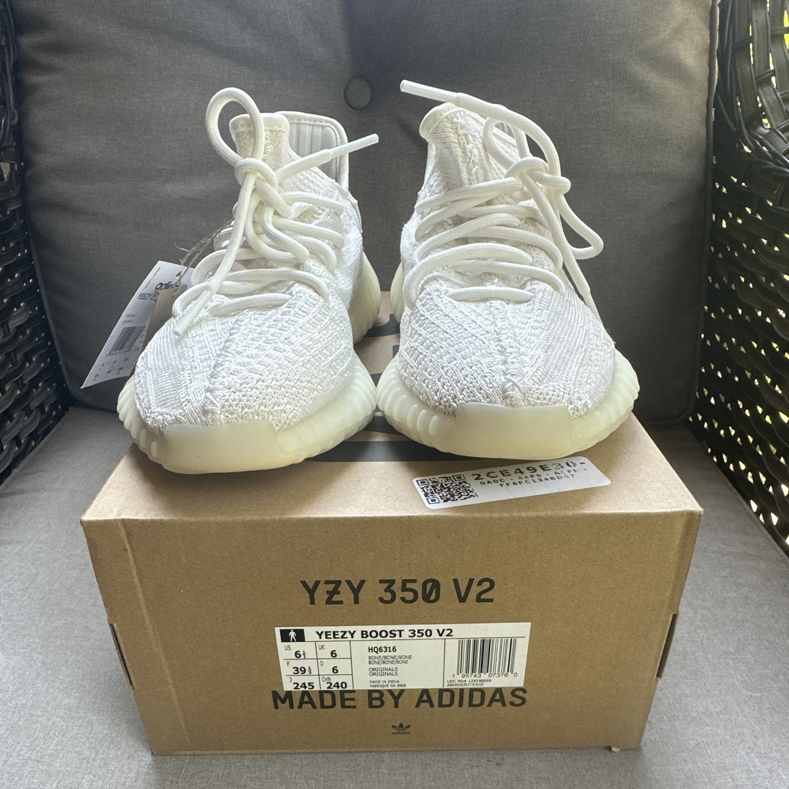adidas Yeezy Boost 350 V2 Bone| NEW 6.5M