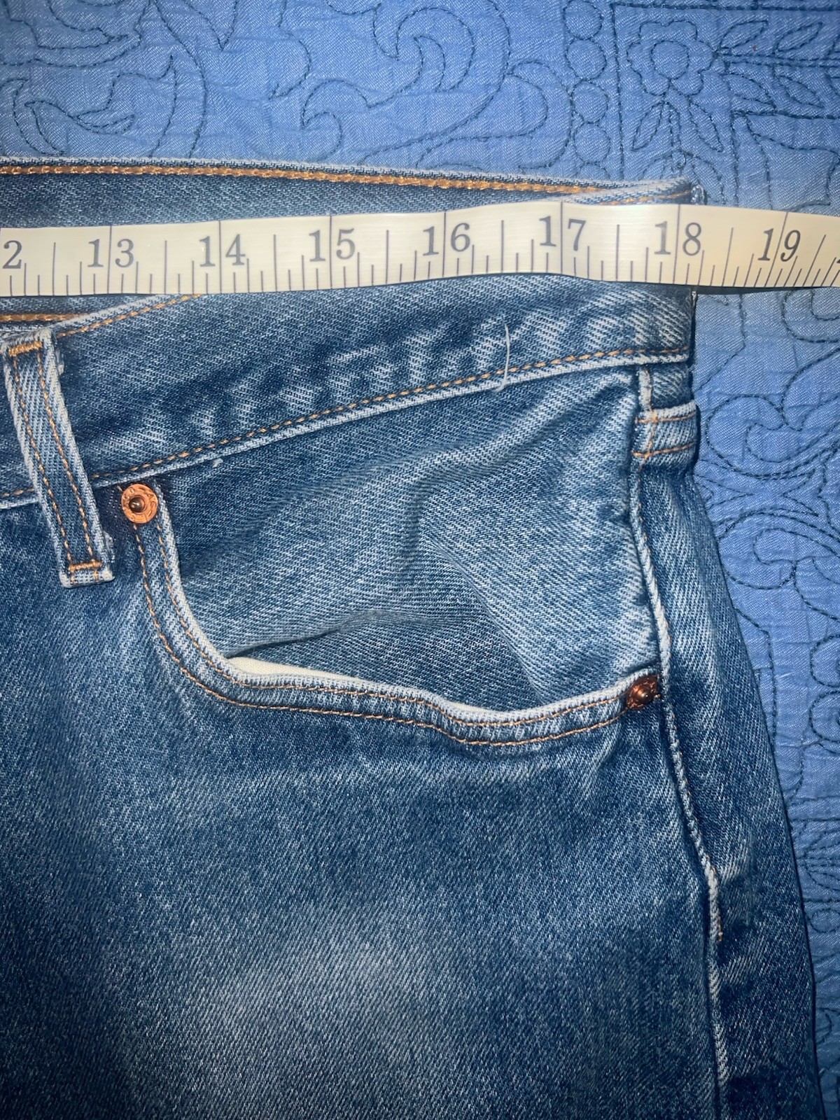 Levi’s 501XX 90’s Vintage Denim Medium Wash 36/29 Straight Leg Button Fly