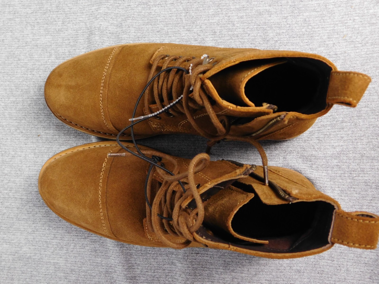 NEW Frye & Co Russell Lace-Up Suede Boots Side Zipper Tan Men’s Size 8.5 to 10.5