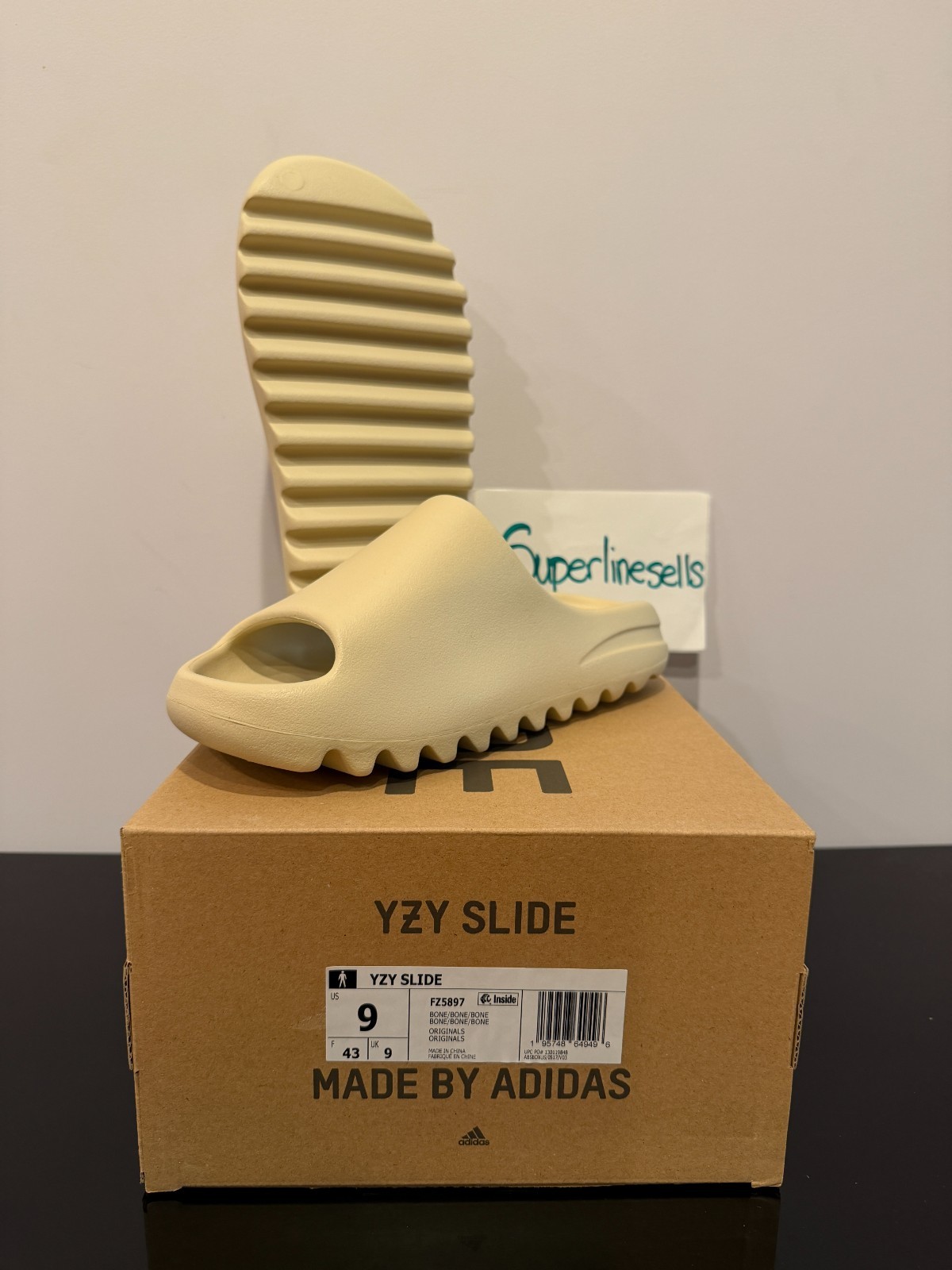 Adidas Yeezy Slide Bone Size 9 (100% Authentic) FZ5897