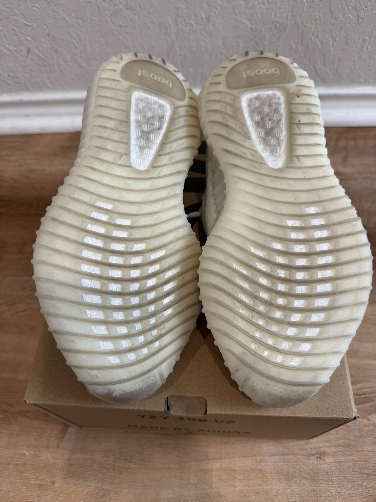 Yeezy Boost 350 V2 Bone Size 6.5 – Adidas YZY HQ6316
