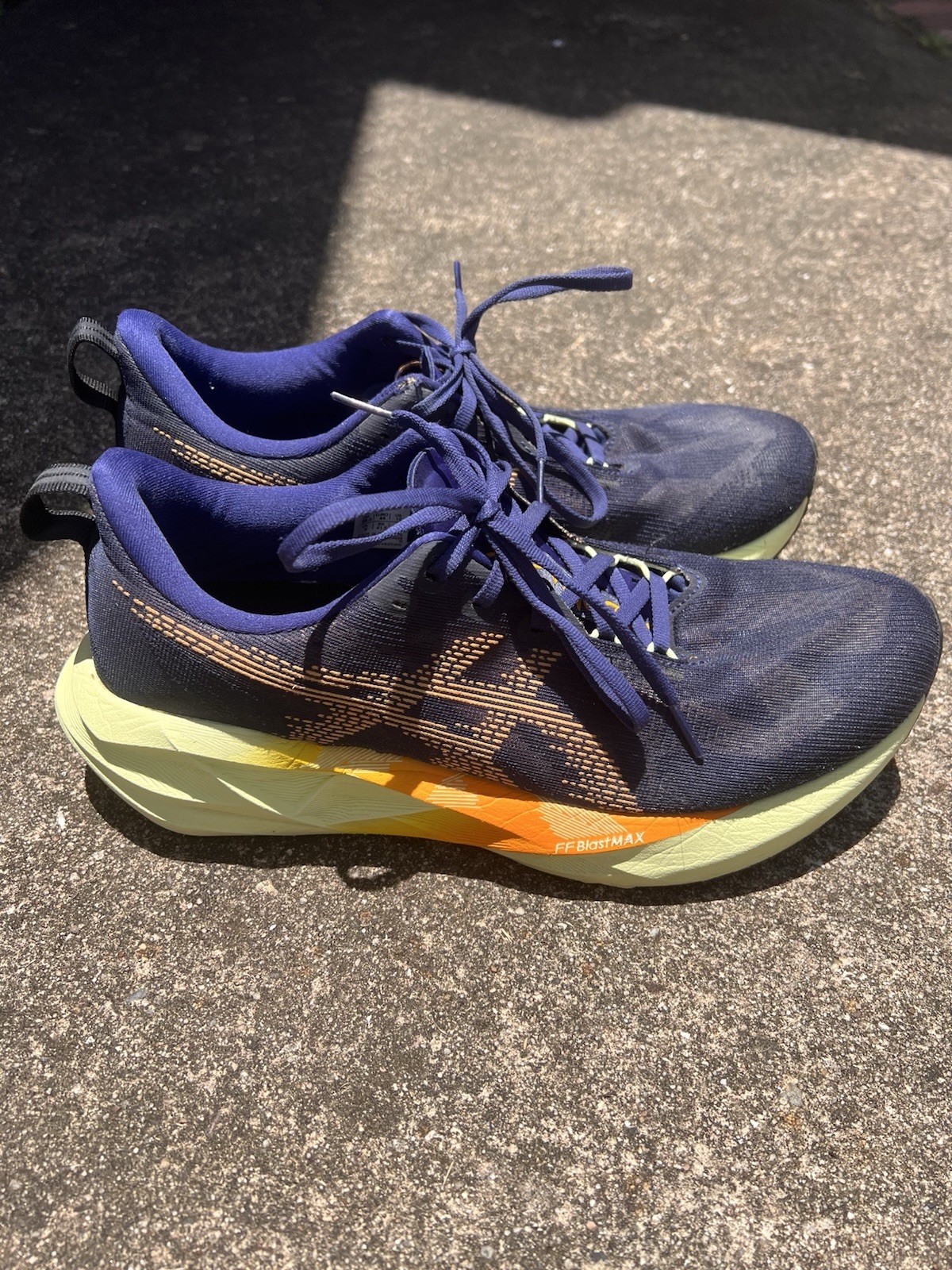 ASICS Novablast 5 Navy Blue Indigo/Amber Men’s Running Shoes Size 10