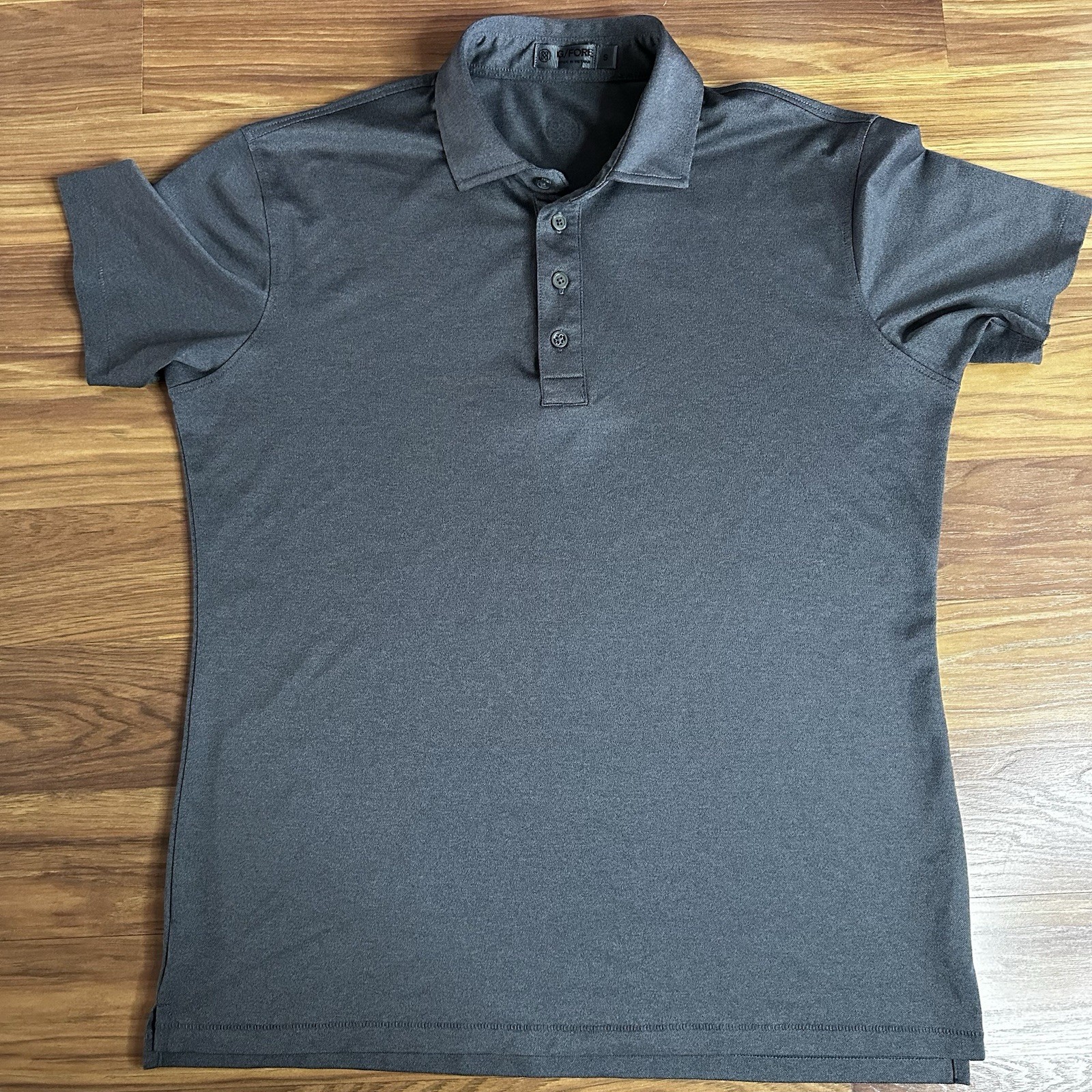 G/Fore Play Nice Golf Polo Shirt Mens Small Charcoal Performance Stretch Wicking
