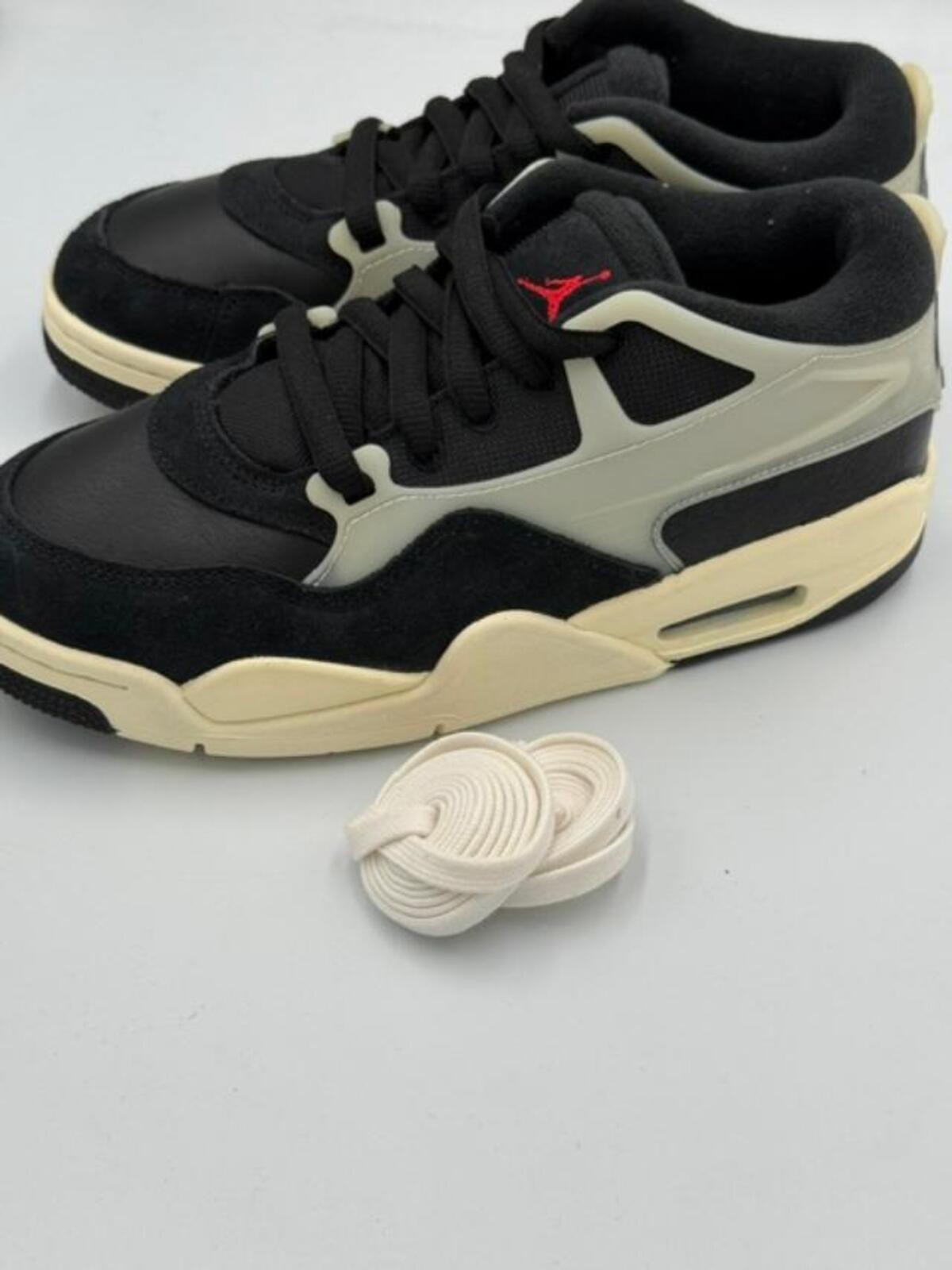 Air Jordan 4 RM GS Black/Sail/Coconut Milk/Gym Red Youth 6.5