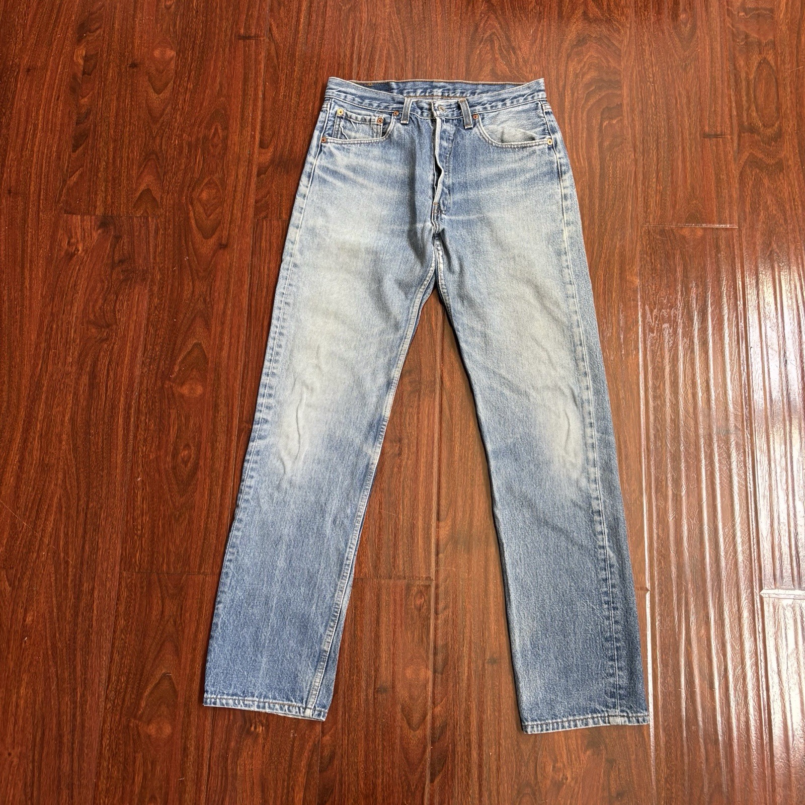 Vintage 90s Levis 501xx Denim Jeans Size 31×32 Made In USA Medium Wash