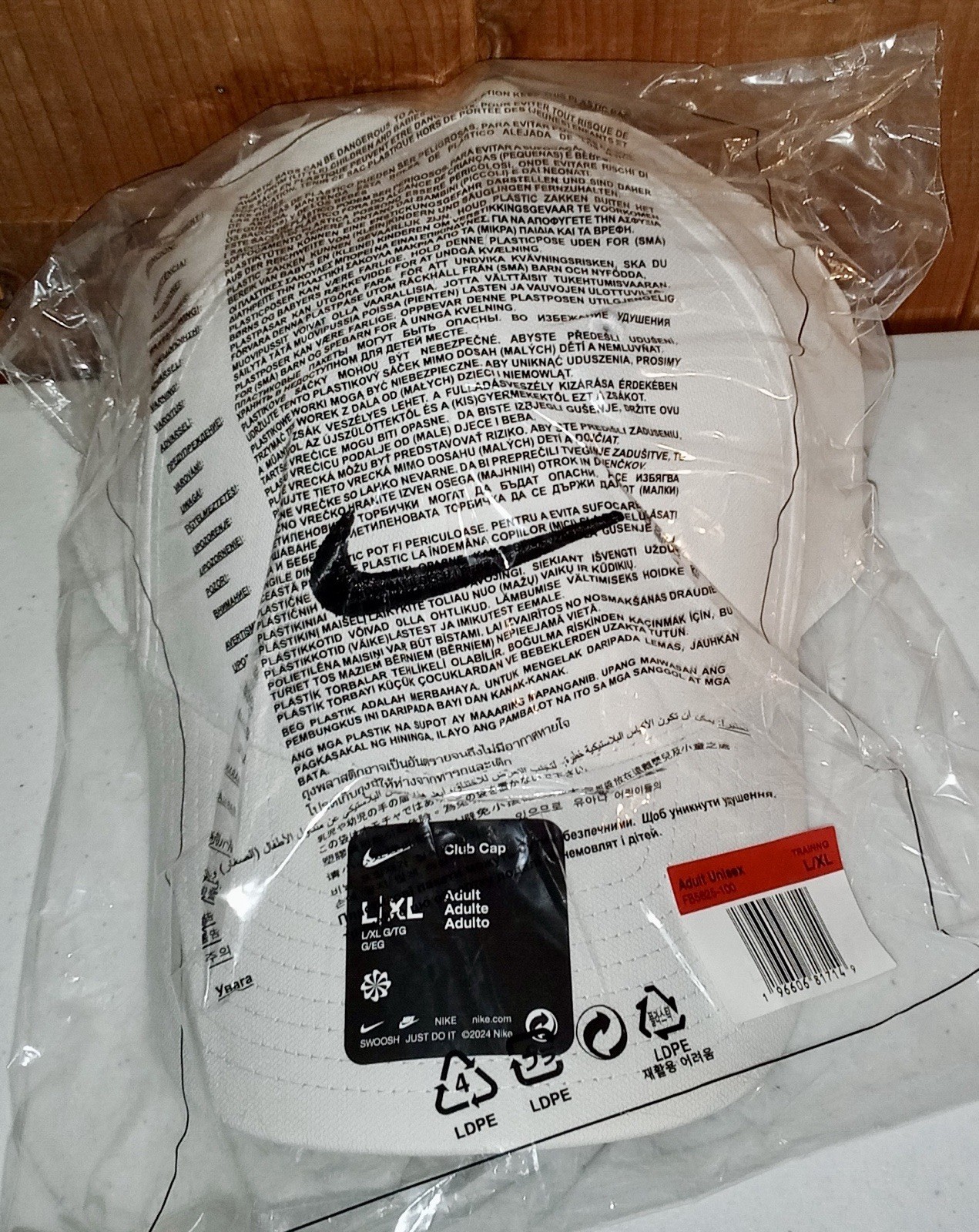 NIKE Dri-FIT Club Structured Swoosh Cap Hat White/Black L/XL FB5625-100 NEW