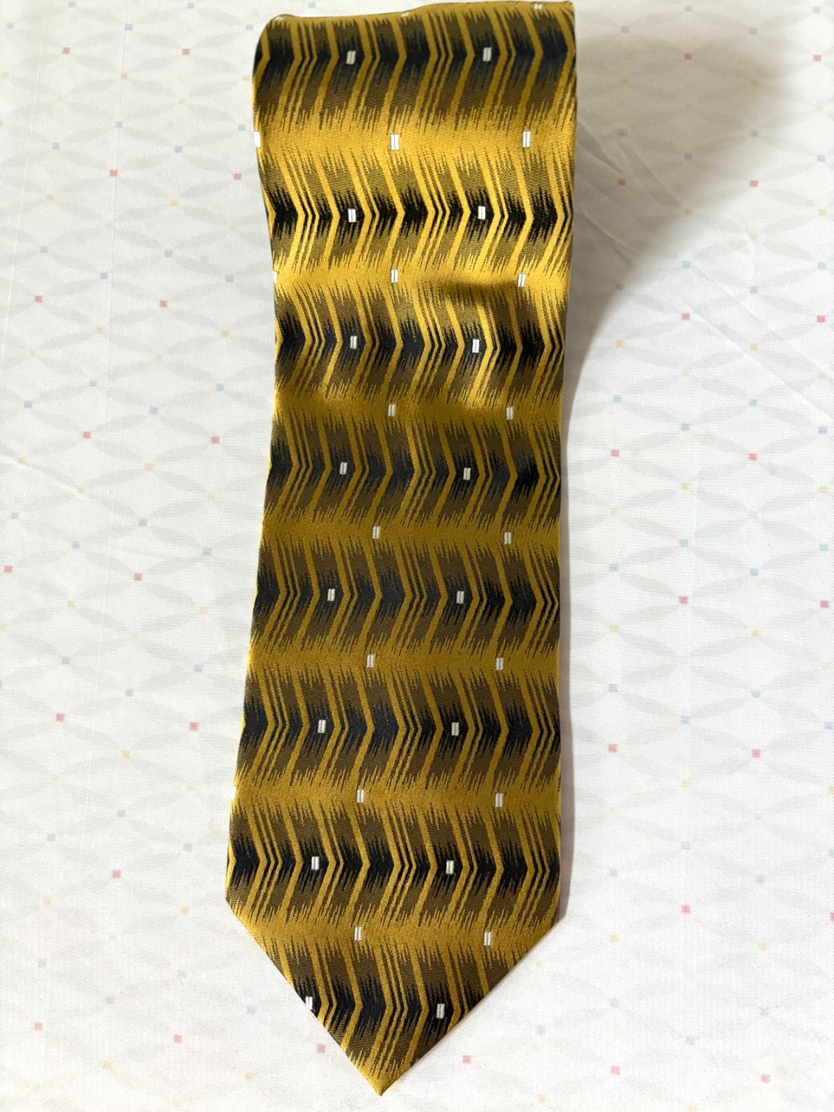 SETA ZONE Mens 100% Silk Neck Tie Classic 57-60 Width 4″ Gold / Black