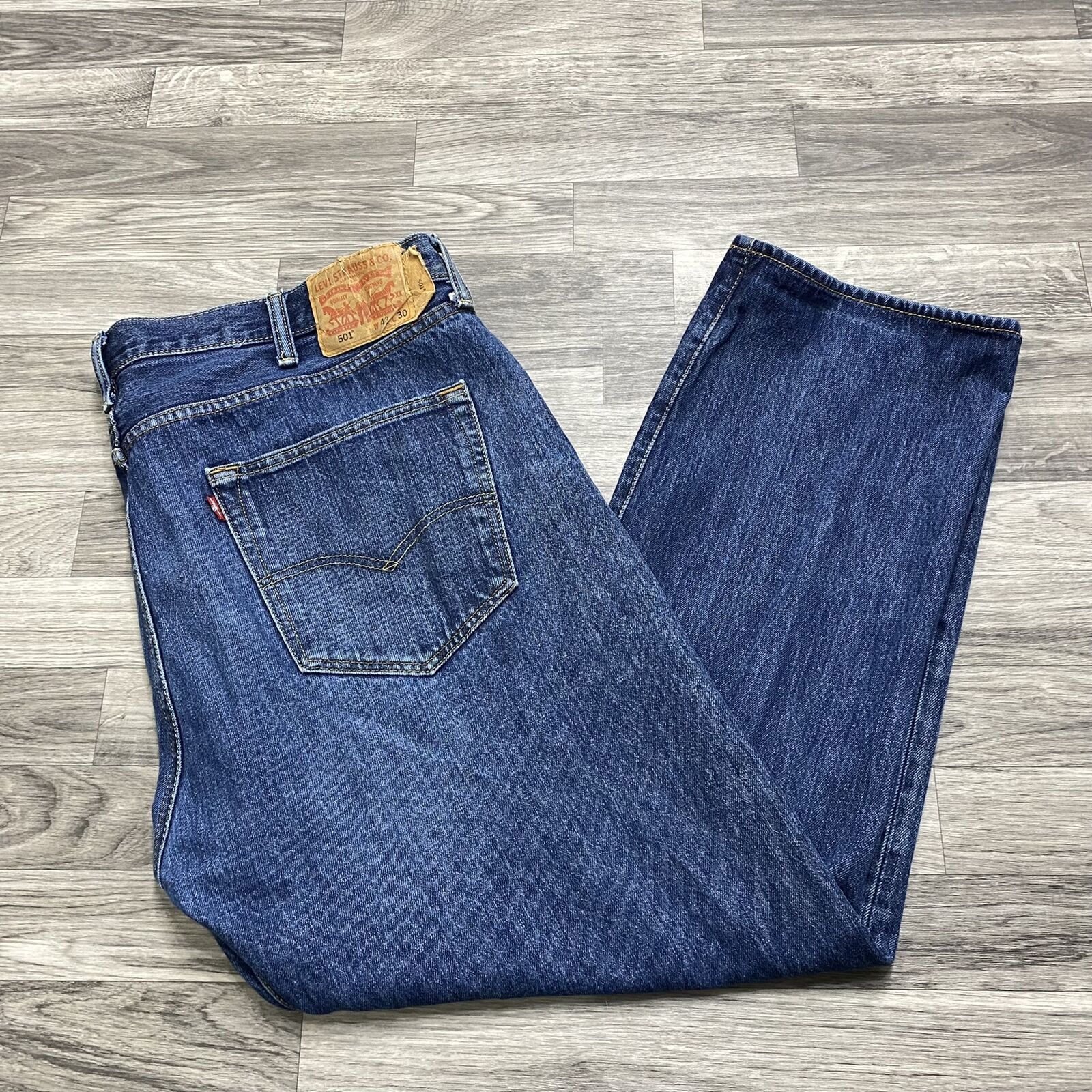 LEVI’S 501 Straight Leg Dark Wash Blue Denim Jeans Men’s Size W42 L30