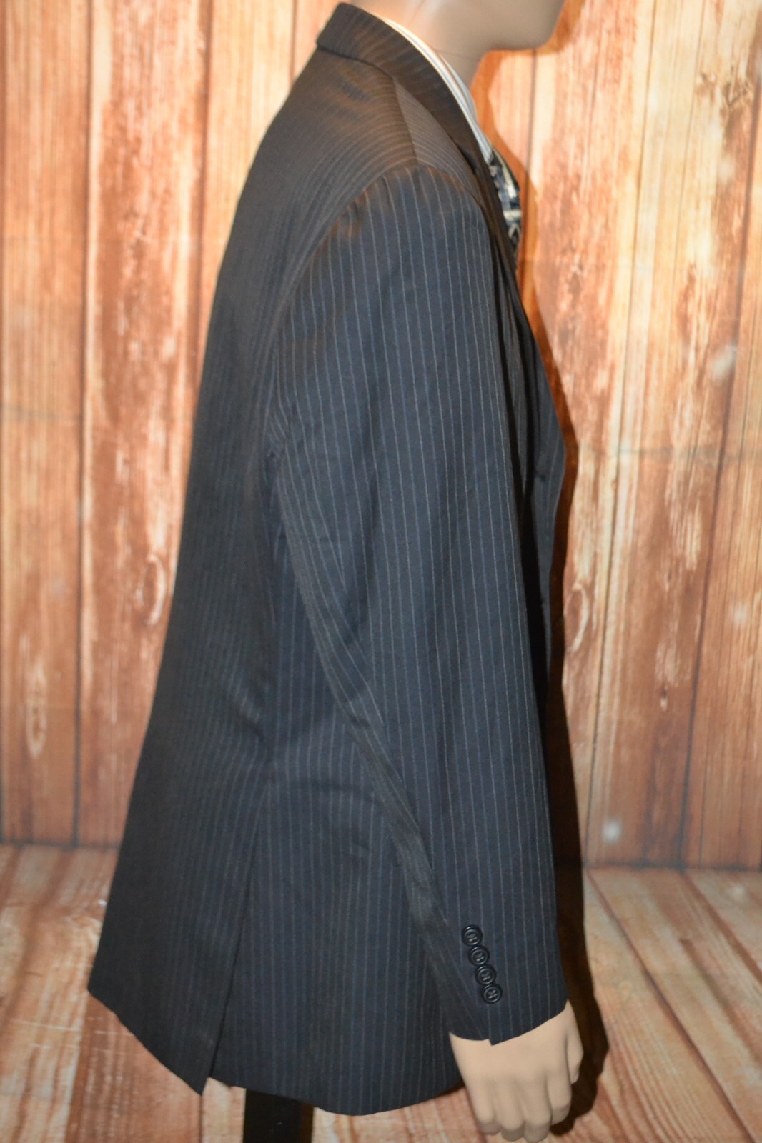 Haggar Men Black Pinstripe Daul Vented 3 Front Button Suit Sz 42R Wst 36×28