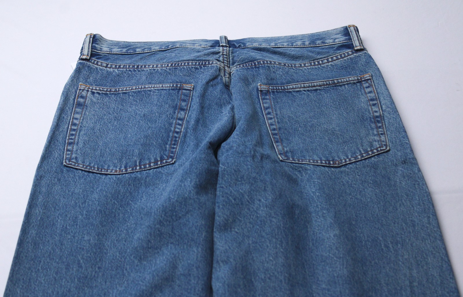 Gap Men’s No Stretch Tapered Leg Baggy Denim Jeans AP2 Medium Wash Size: 33 NWT