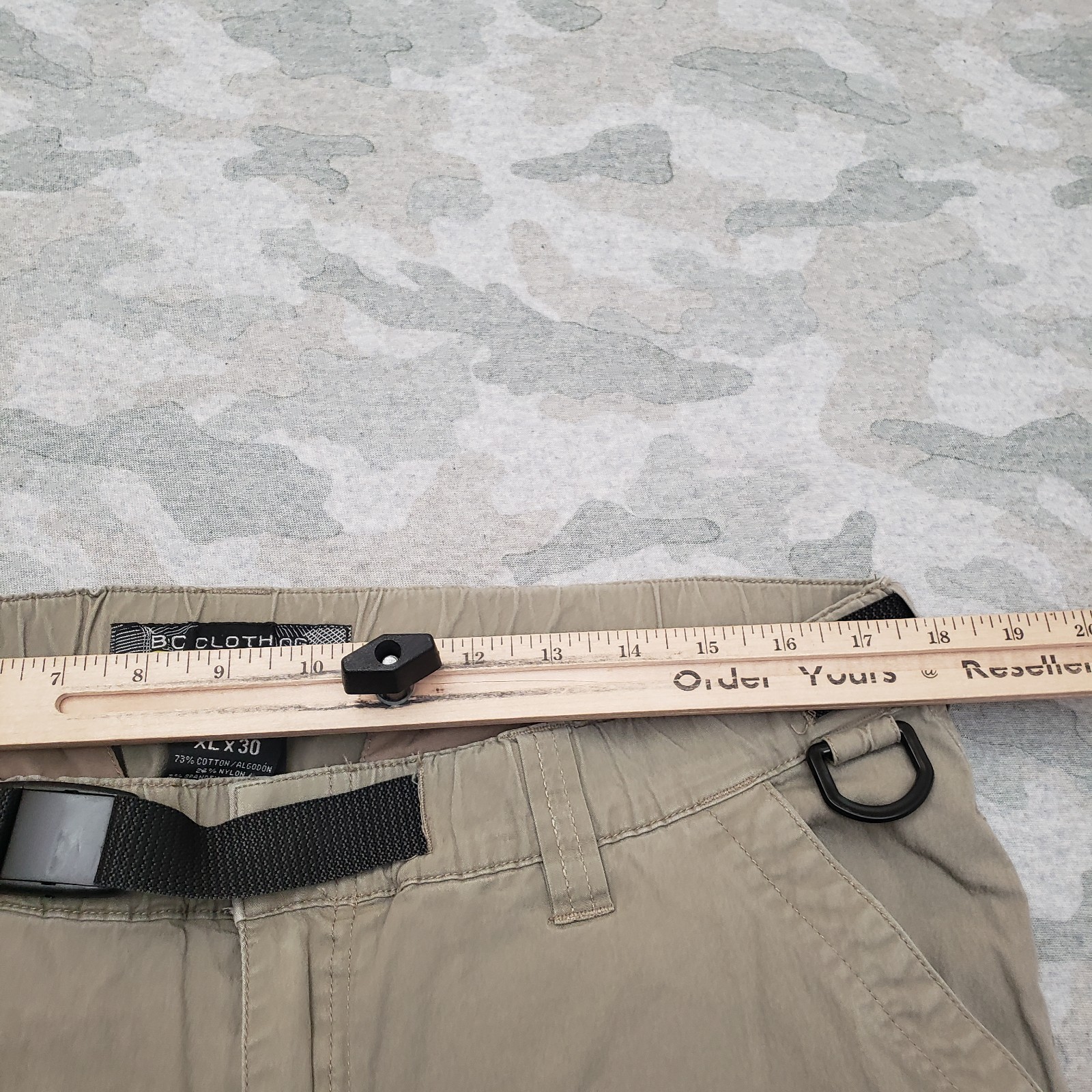 B.C Clothing Convertible Pants Mens XL/30 Tan Cargo Pockets Belted Outdoors