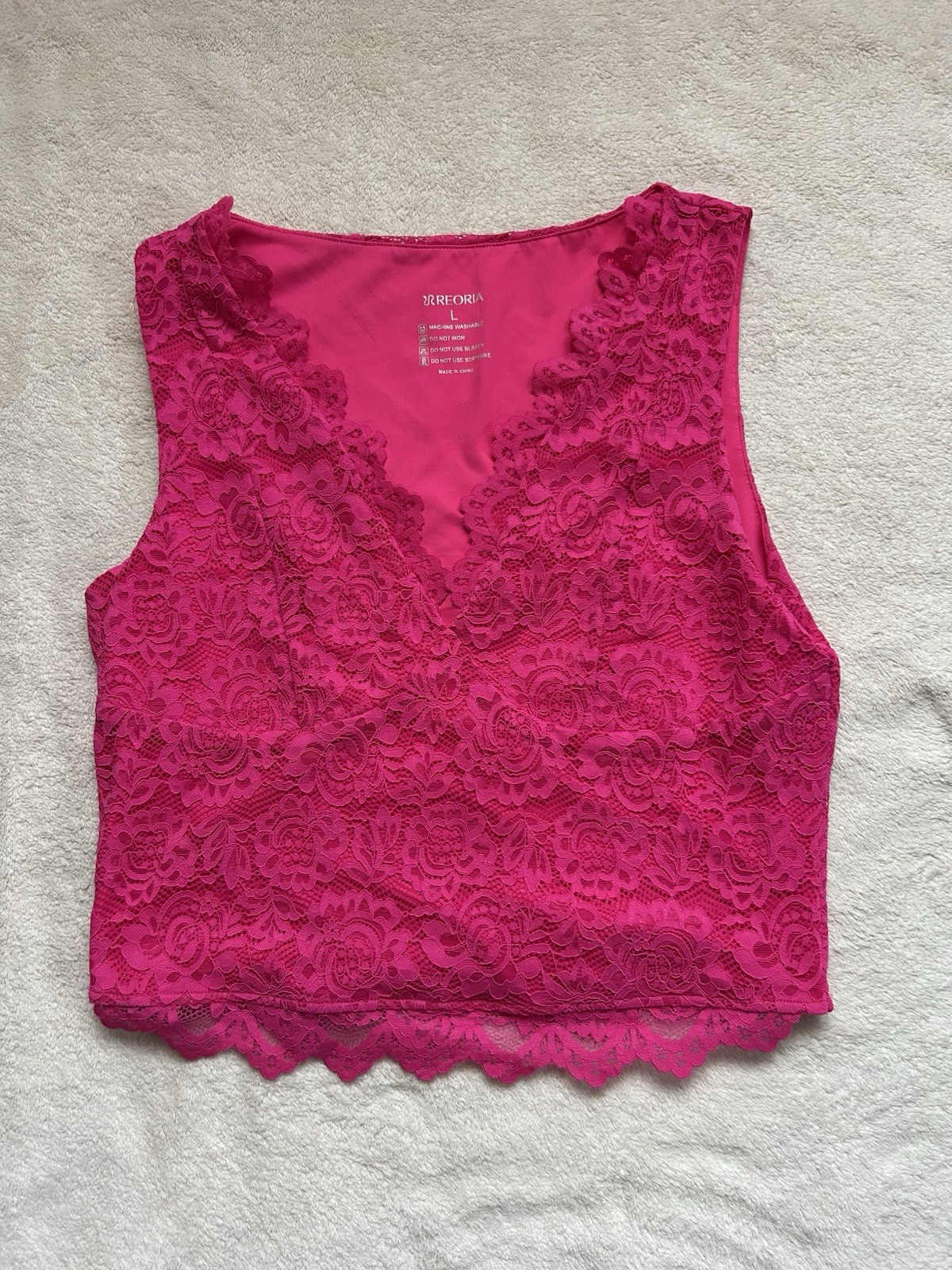 NWT REORIA V-Neck Sleeveless Lace Cropped Tank Top Size L