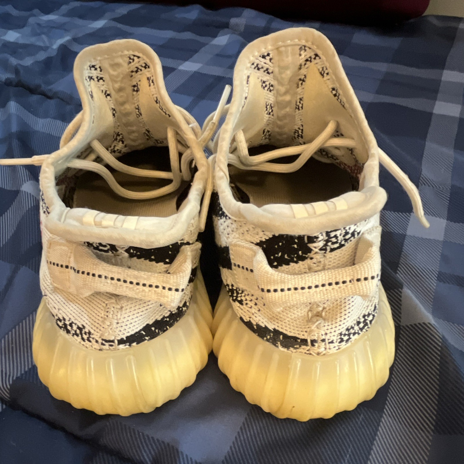 adidas Yeezy Boost 350 V2 Zebra White/Core Black/Red Primeknit CP9654