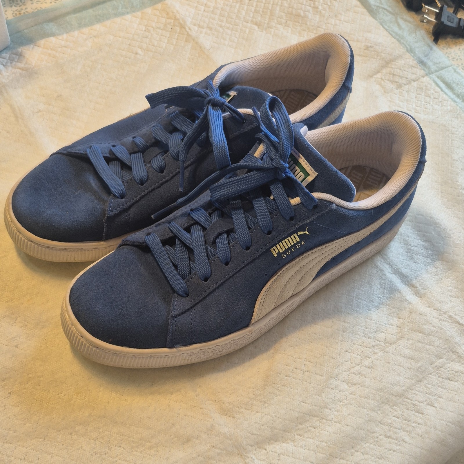 PUMA Suede Blue/Beige/White Solid Suede Low Top Lace Up Men’s Sneaker