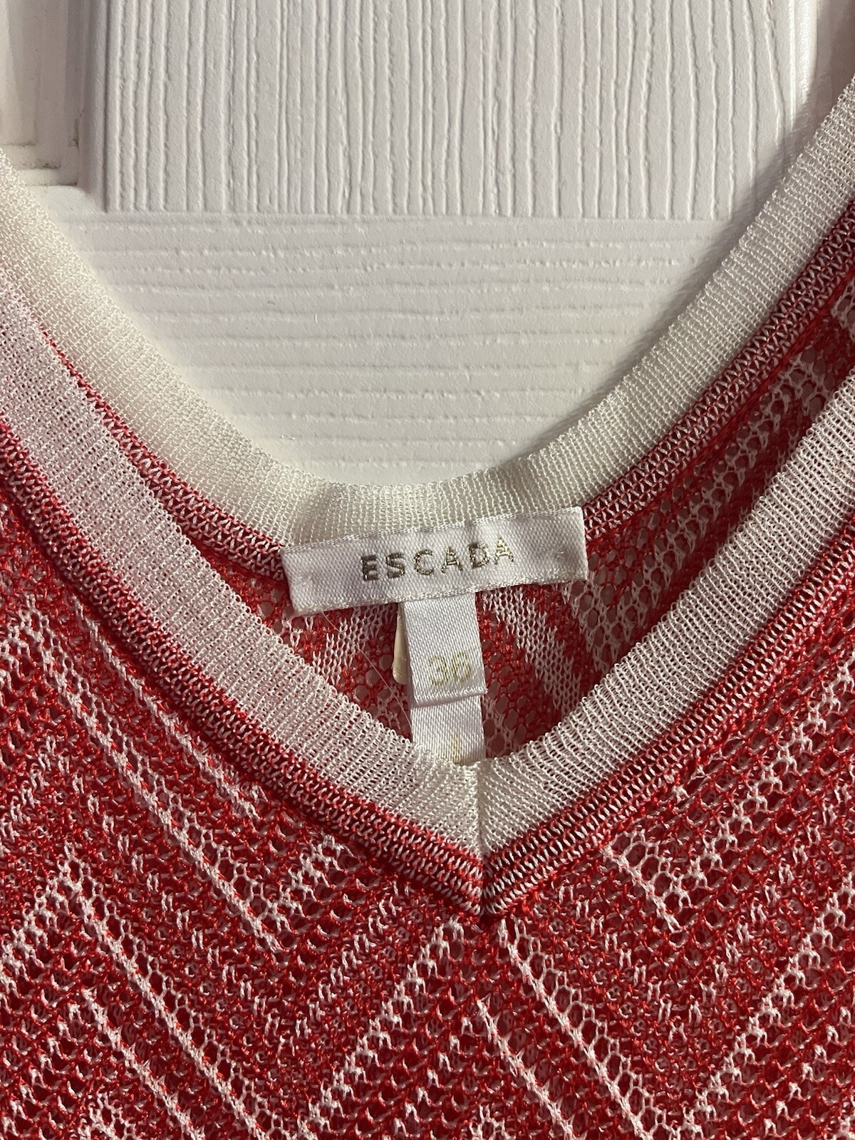 Fabulous Escada Red And White Knit Tank Top Size 36 (US 6)