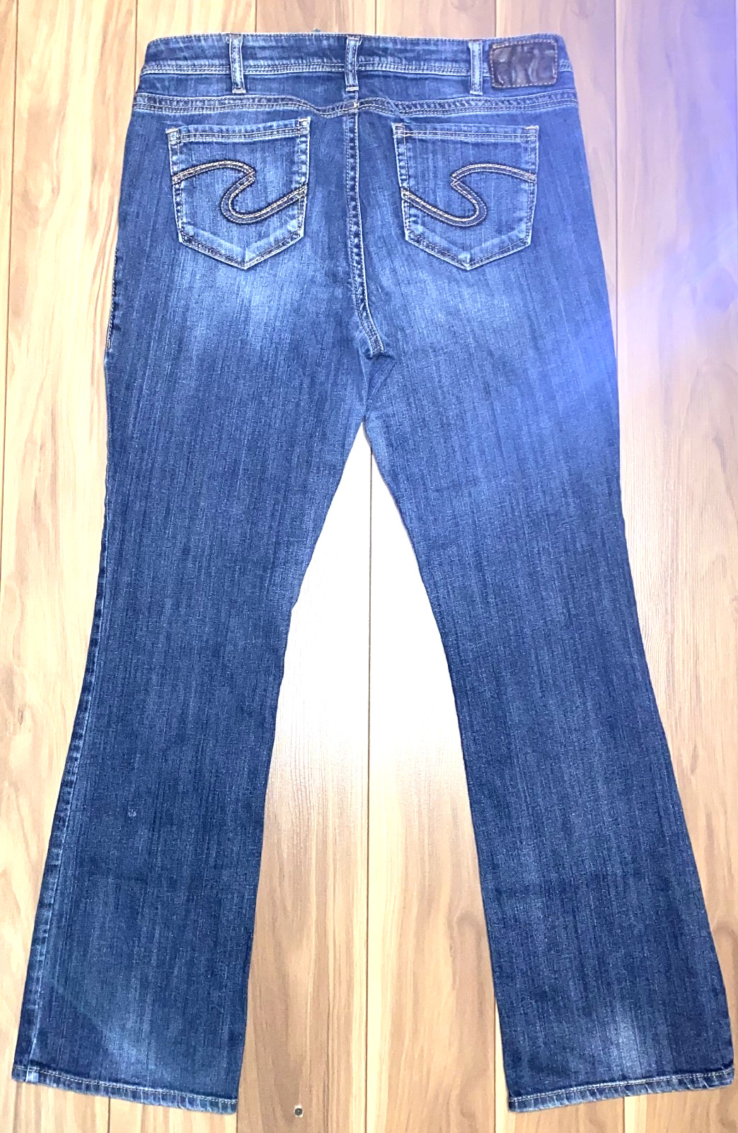 Silver Jeans Suki Mid-Rise Bootcut Jeans – Size 16/33L – Blue – Excellent!