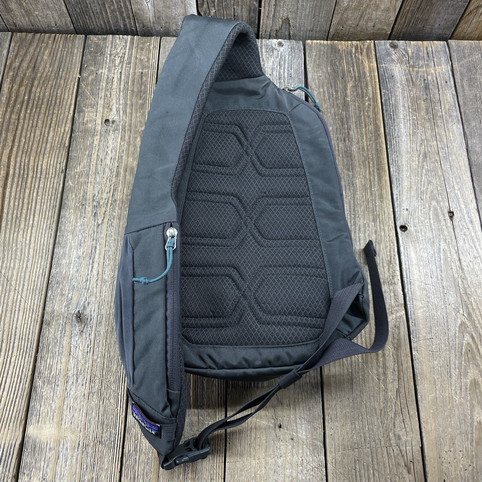 Patagonia Atom 8L Sling Crossbody Bag Backpack Travel Purse TEAL GRAY 48261 VGC