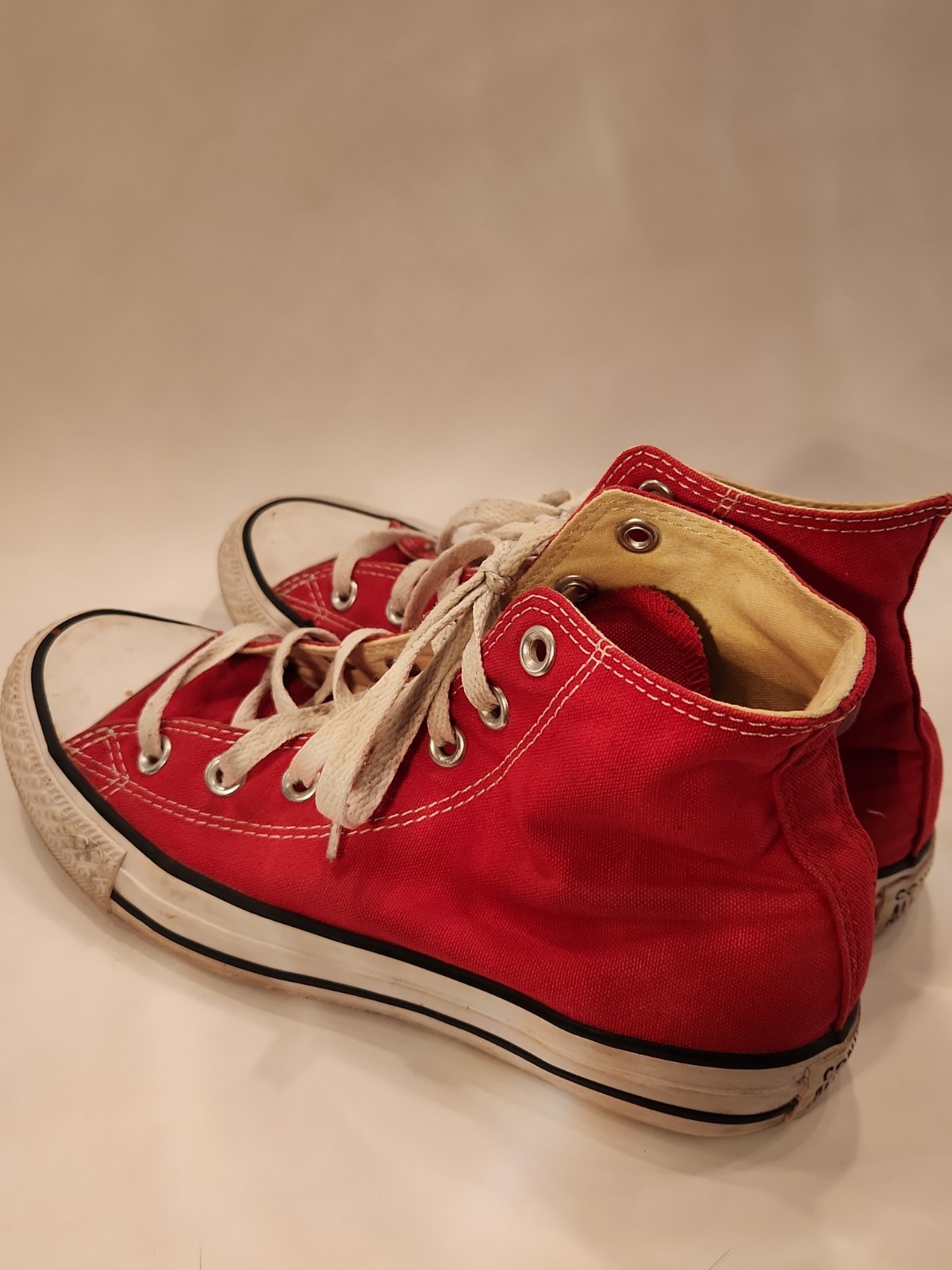 Converse Chuck Taylor All Star Canvas High Top Red Lace-Up Unisex M5/W7