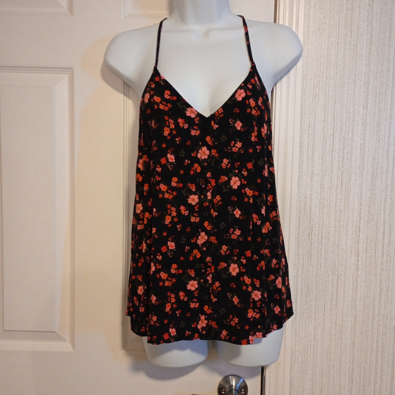 No Boundaries Juniors Size M 7-9 Rayon Tank Top Black Pink Floral Racer Back LNC
