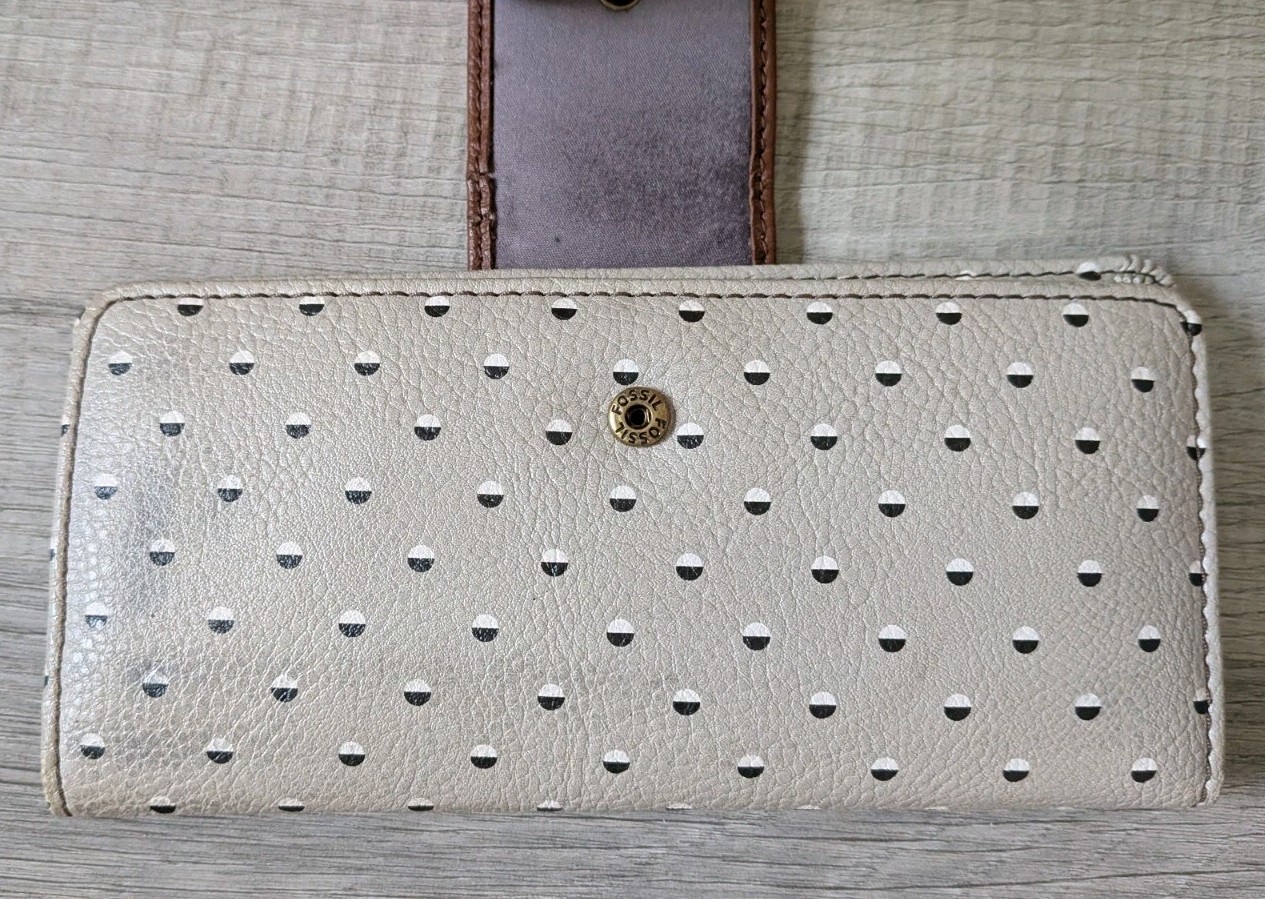 Fossil Madison Women’s Wallet Gray and Brown Polka Dot