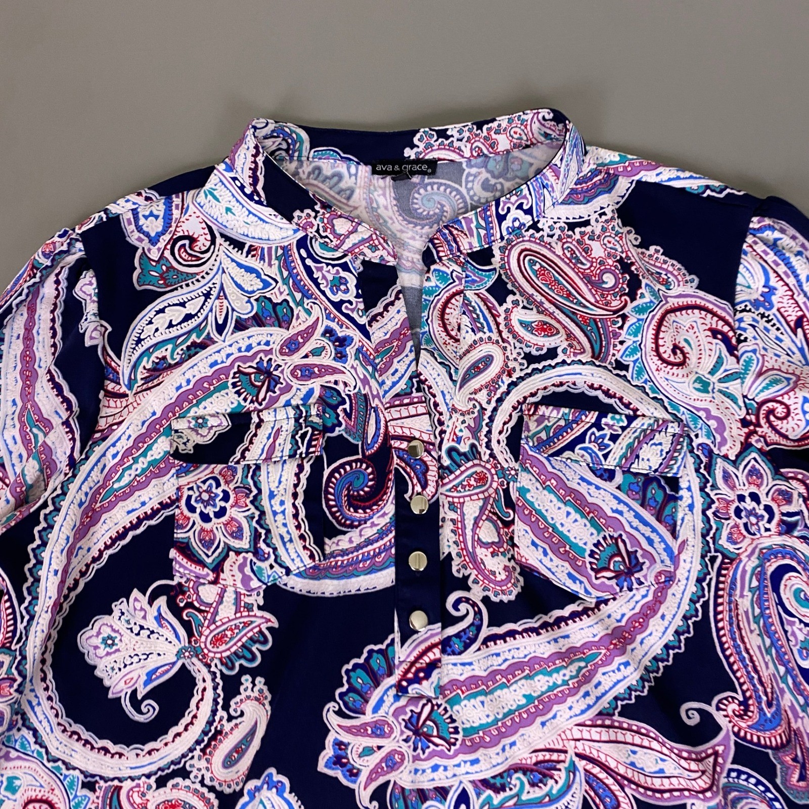 Ava & Grace Blouse Tunic Women’s XL Navy Blue Paisley 3/4 Roll Tab Sleeve Henley