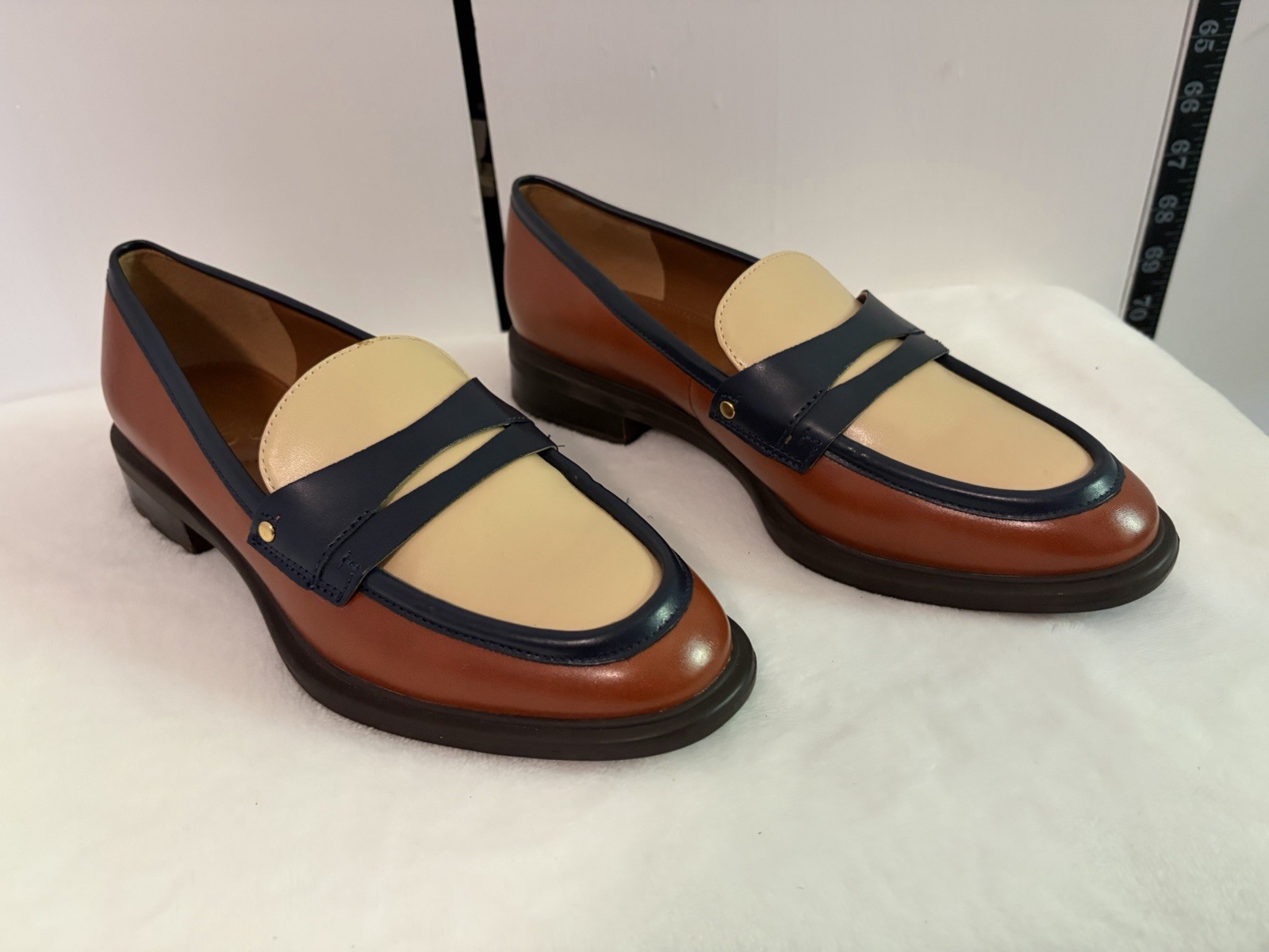 NWOT Franco Sarto Edith Almond Toe Penny Loafers Size 6.5M Biscuit Brown Navy