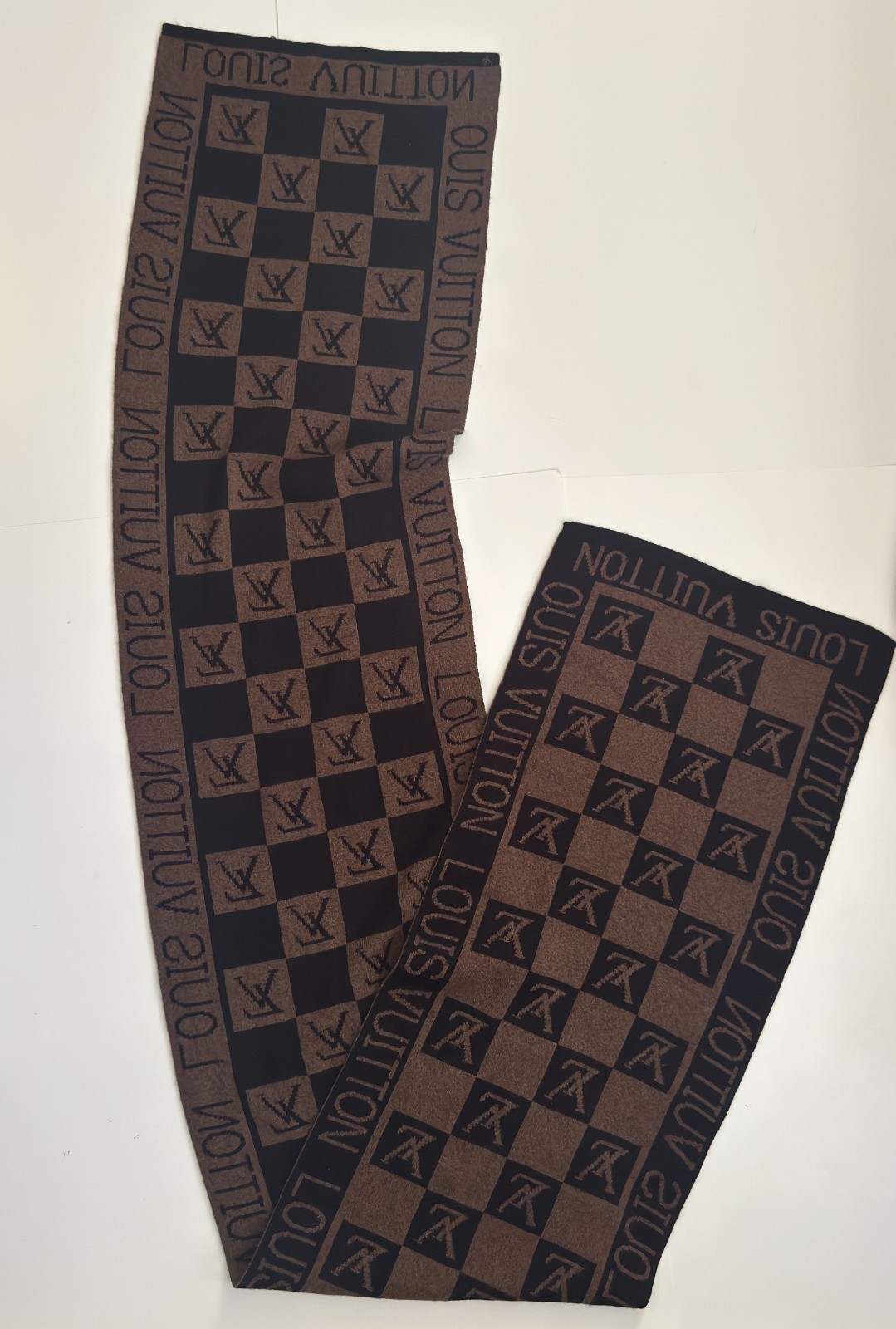Authentic Louis Vuitton Double Sided Unisex Men Women Brown Wool Scarf