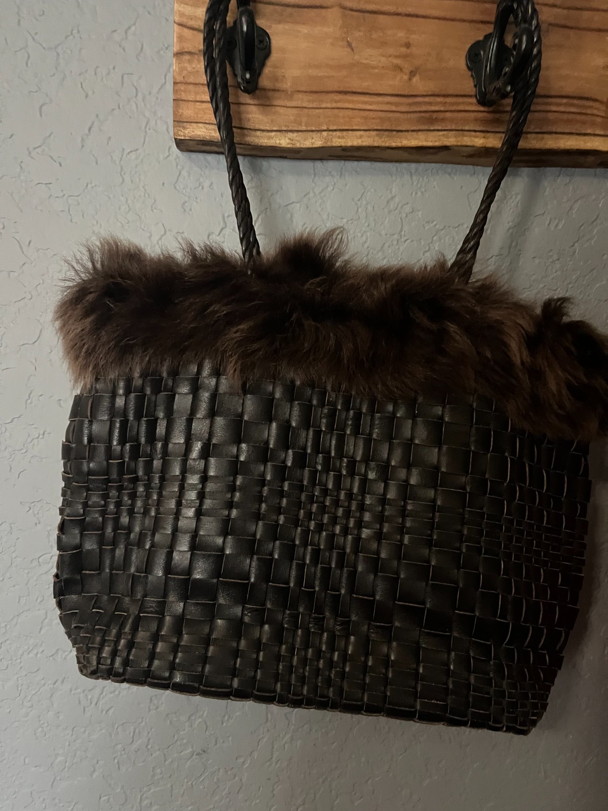 FALOR Le Borse Brown Woven Genuine Leather Fur Trim Shoulder Tote Bag