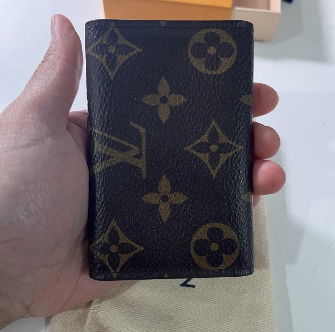 Louis Vuitton Monogram Leather 6-Key Key Case Brown