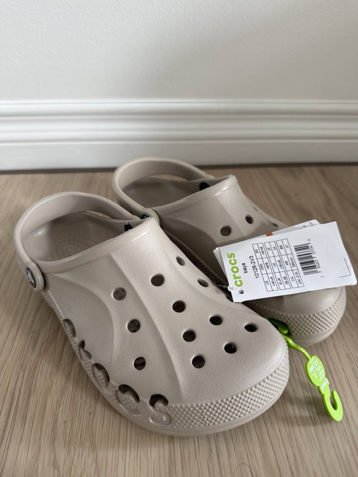 Crocs Baya. Size M6/W8