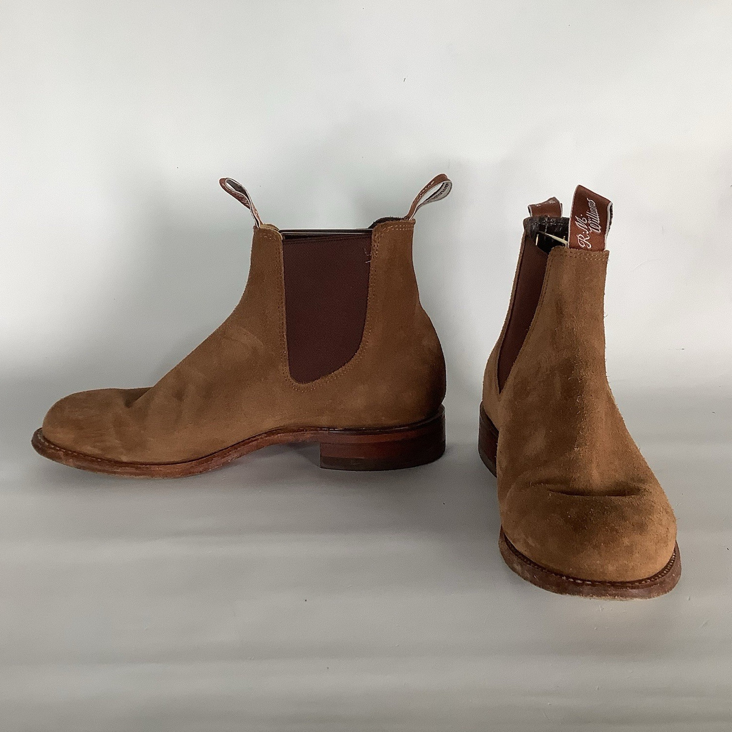 R.M. Williams Comfort Craftsman Suede Chelsea Boots in Brown / Size AU 8C / US 9