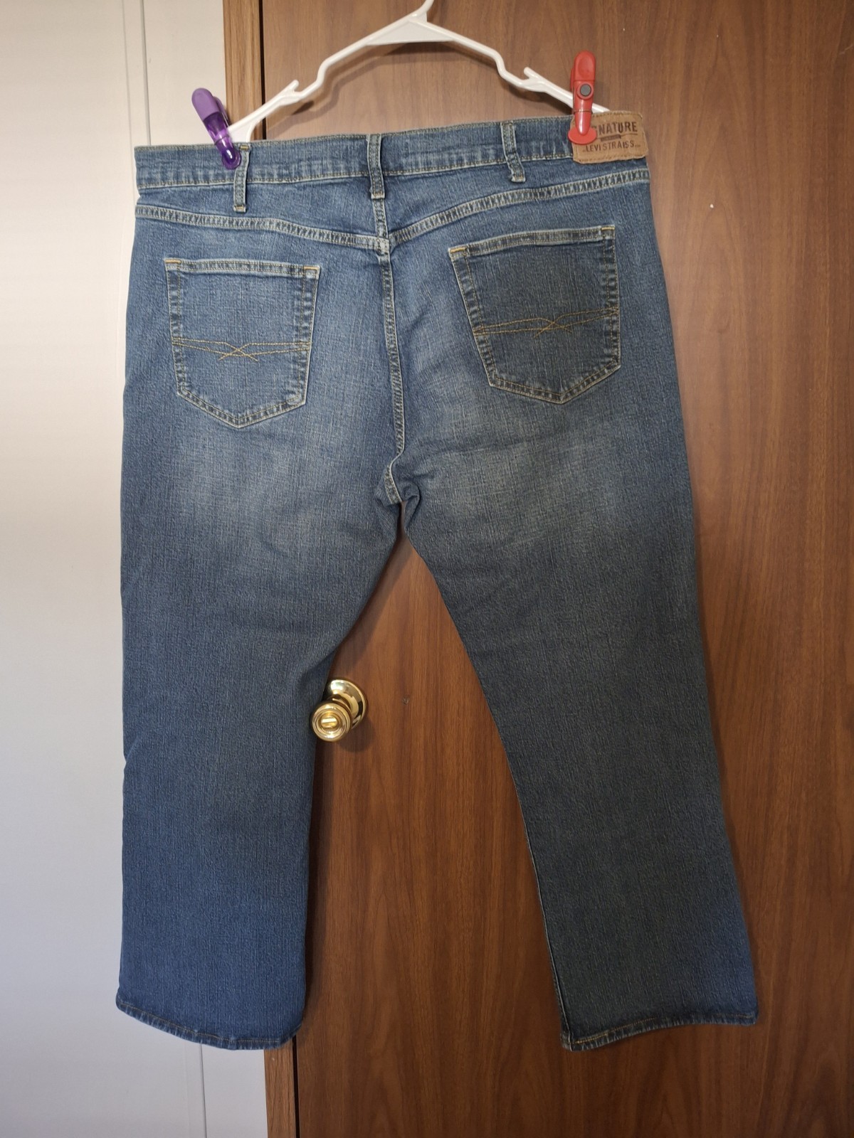 Signature by Levi Strauss Women’s Bootcut Blue Jeans Medium Wash 5-Pocket
